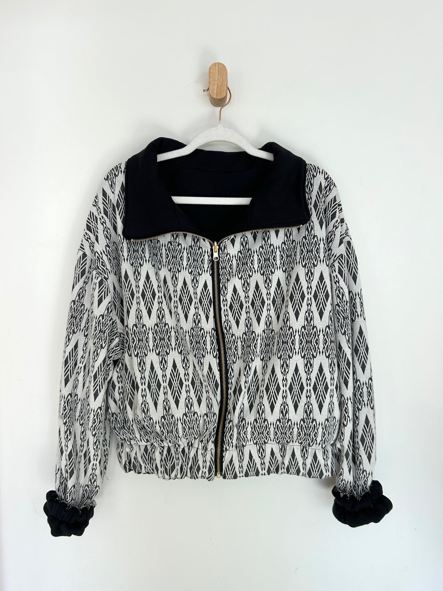 B&W Diamond Reversible Jacket